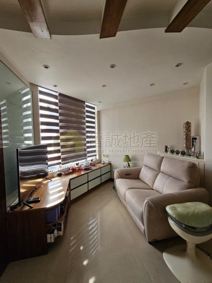 RHINE GDN  Tsuen Wan H C021226 For Buy