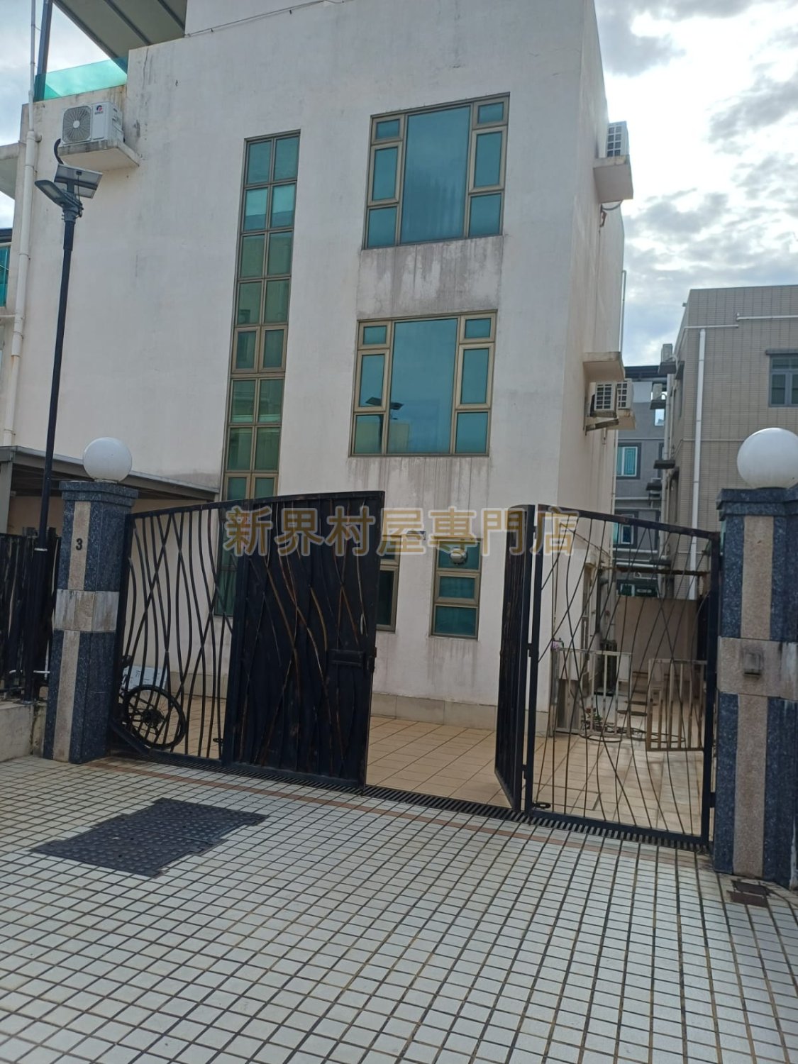 EMERALD VILLA Tin Shui Wai S008320 For Buy