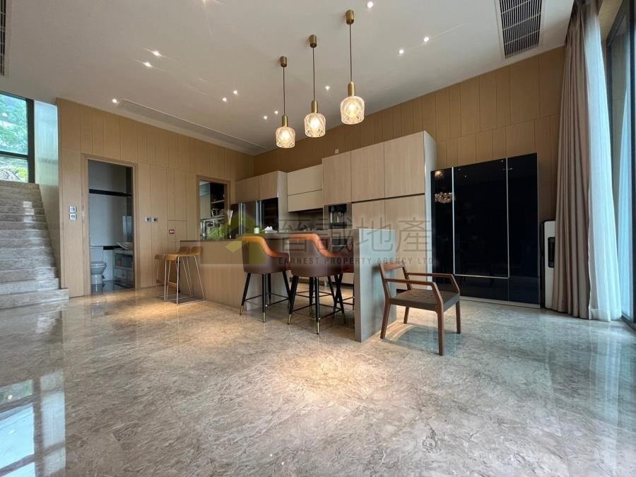 PEAK CASTLE Tuen Mun B055916 For Buy