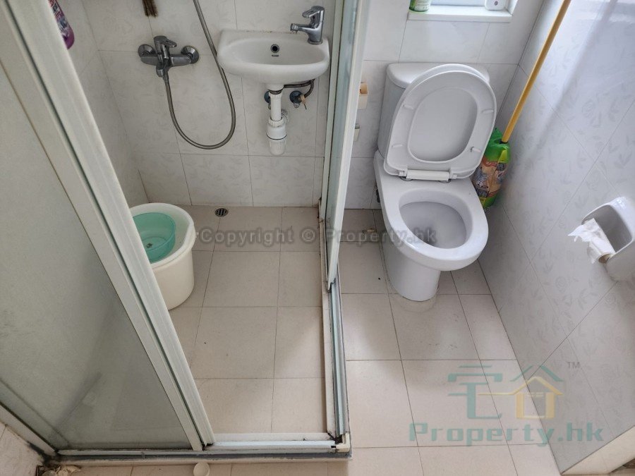 WHAMPOA EST, ON WING BLDG BLK L Hunghom H W090956 For Buy