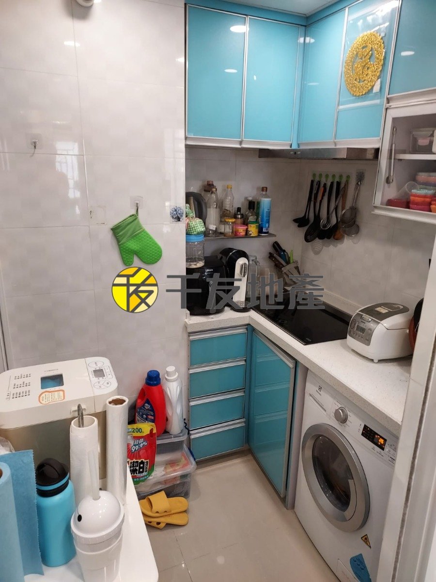 ISLAND BLDG Causeway Bay L 007407 For Buy
