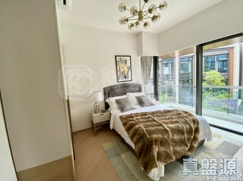 ST MORITZ APEX 01 Shatin M 1691116 For Buy
