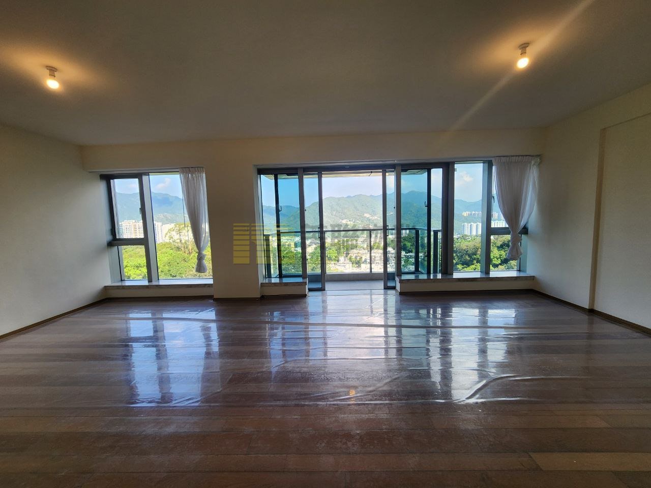 MOUNT REGALIA TWR 01 Shatin M 1731410 For Buy