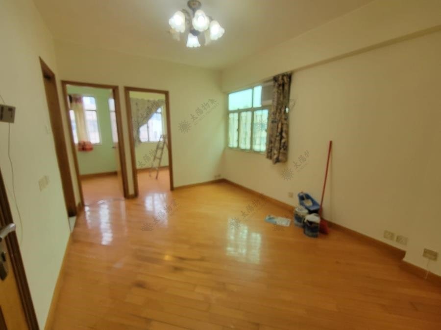 WHAMPOA EST, LOK KWAI BLDG BLK D Hunghom H 1762546 For Buy