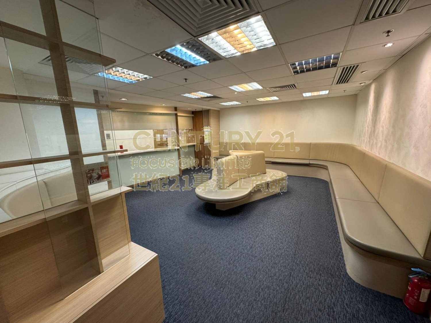 HANG SENG TSIMSHATSUI BLDG Tsim Sha Tsui L K220237 For Buy