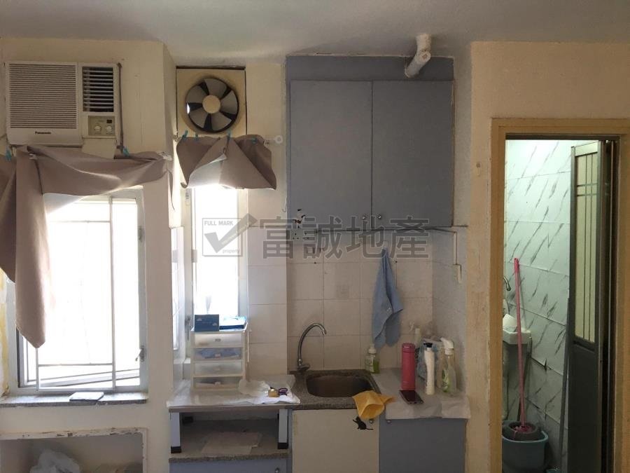 FUNG TAK ESTATE BLK 02 PIK FUNG HSE Diamond Hill H F123838 For Buy