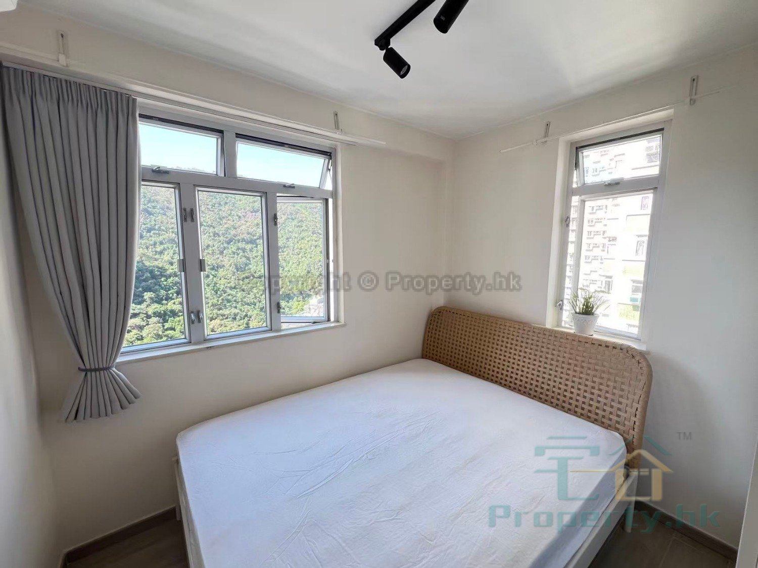 NAN FUNG SUN CHUEN BLK 02 Quarry Bay 1778156 For Buy