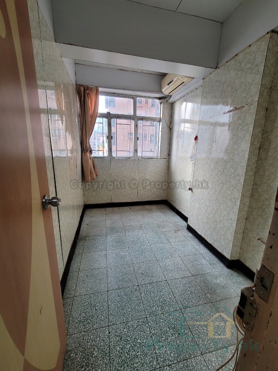 CAMBRIDGE BLDG Kwun Tong H 1652410 For Buy