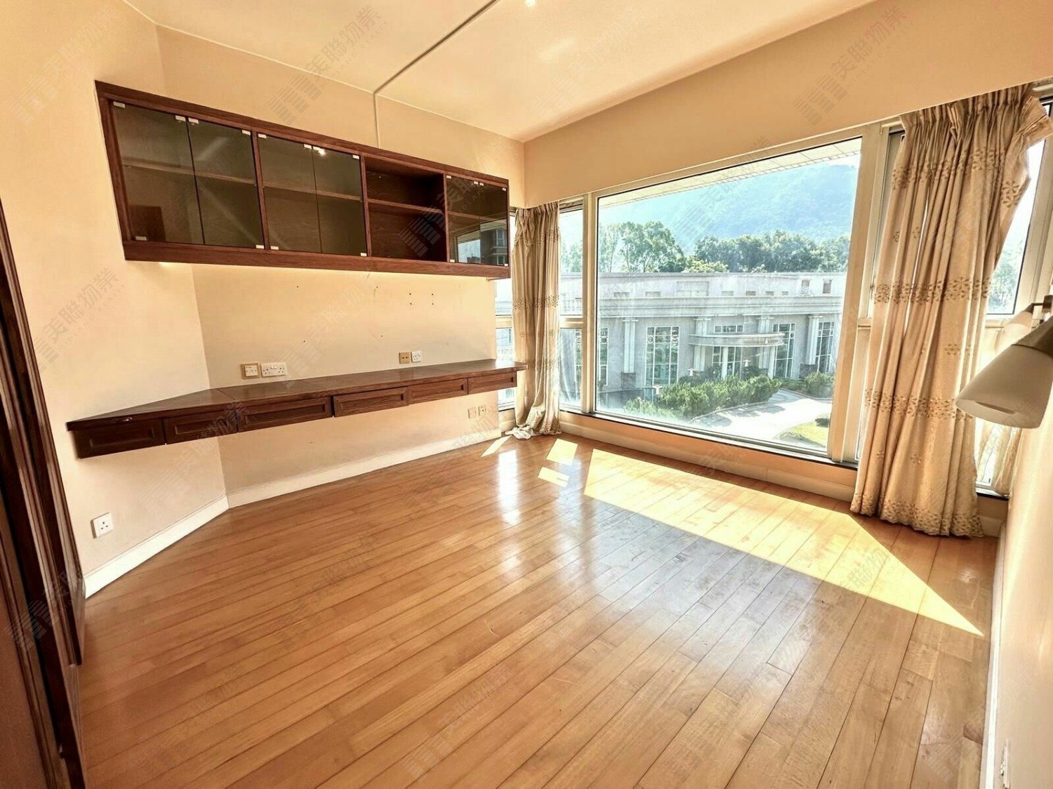 SYMPHONY BAY VILLA CONCERTO BLK 06 Ma On Shan M 1662668 For Buy