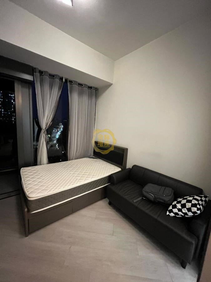 THE ROYALE SEACOAST ROYALE  Tuen Mun M S010243 For Buy