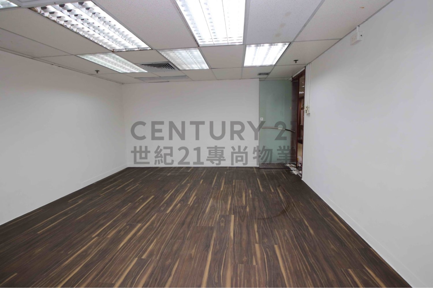 CITY GDN SHOPPING CTR BLK 01-03 MAXIMALL North Point L C217727 For Buy