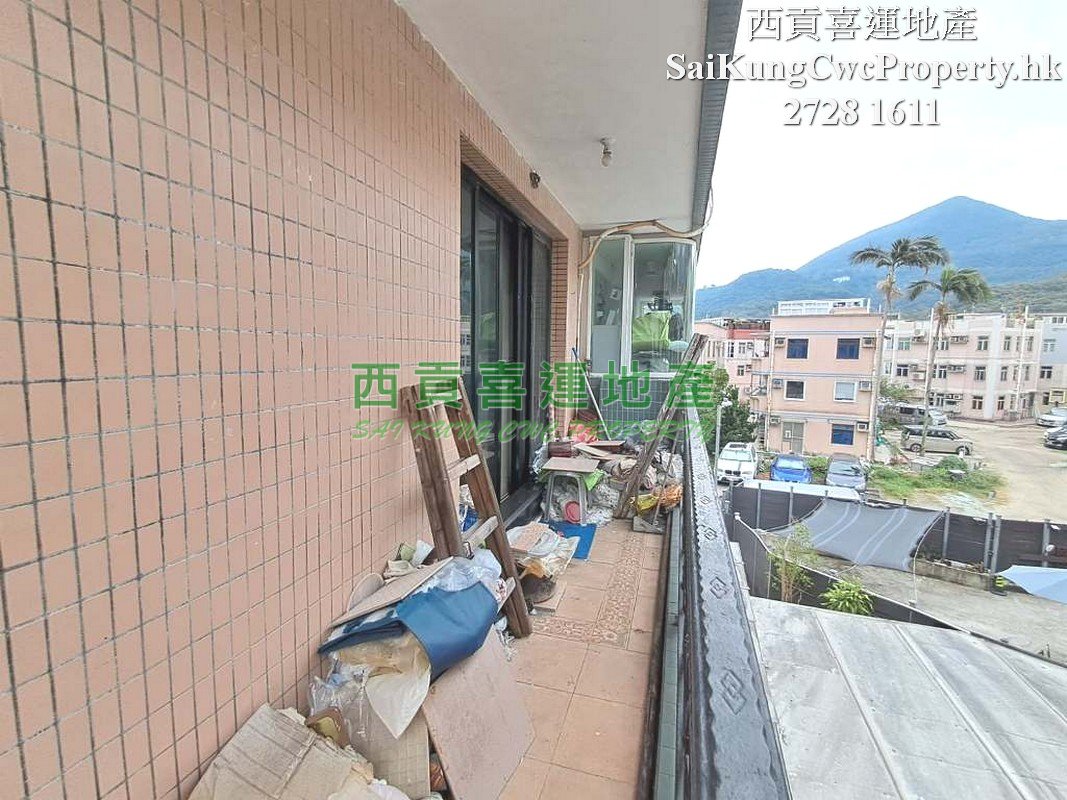 2/F with Rooftop*Convenient Location Sai Kung 033506 For Buy