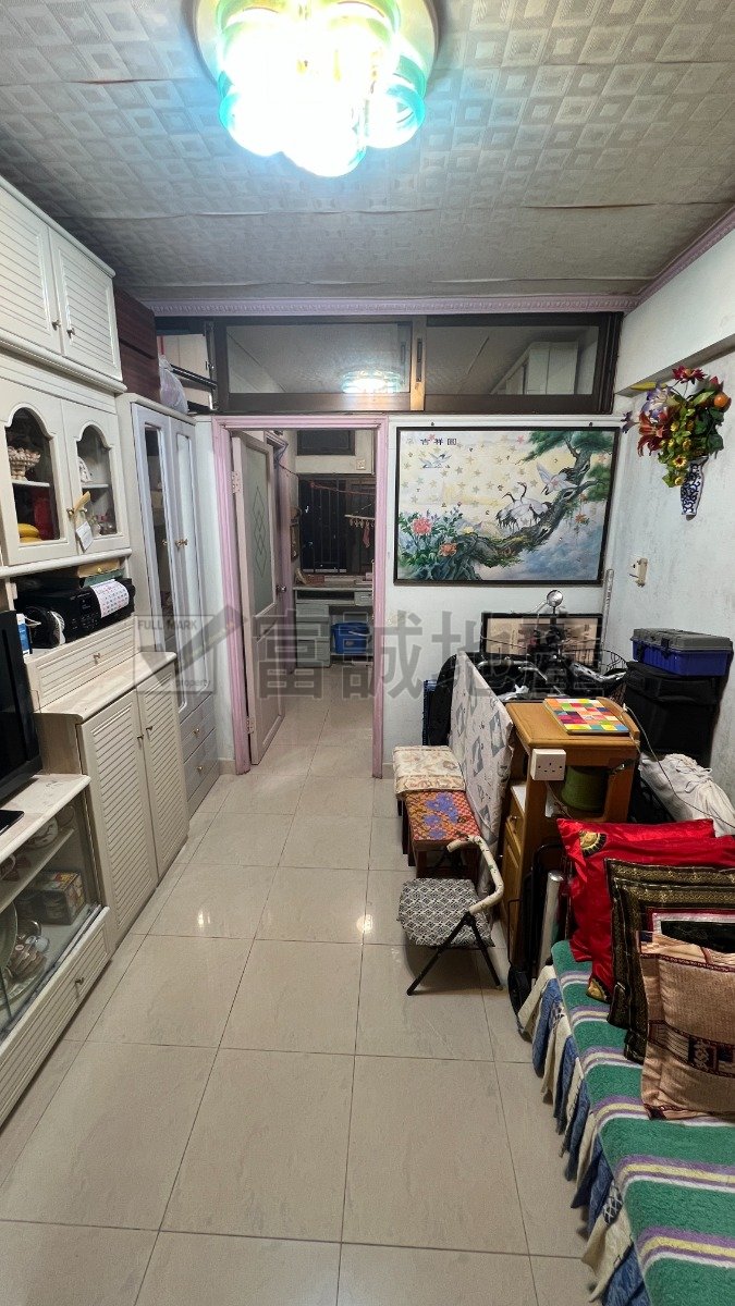 FUNG TAK ESTATE Diamond Hill H F125488 For Buy