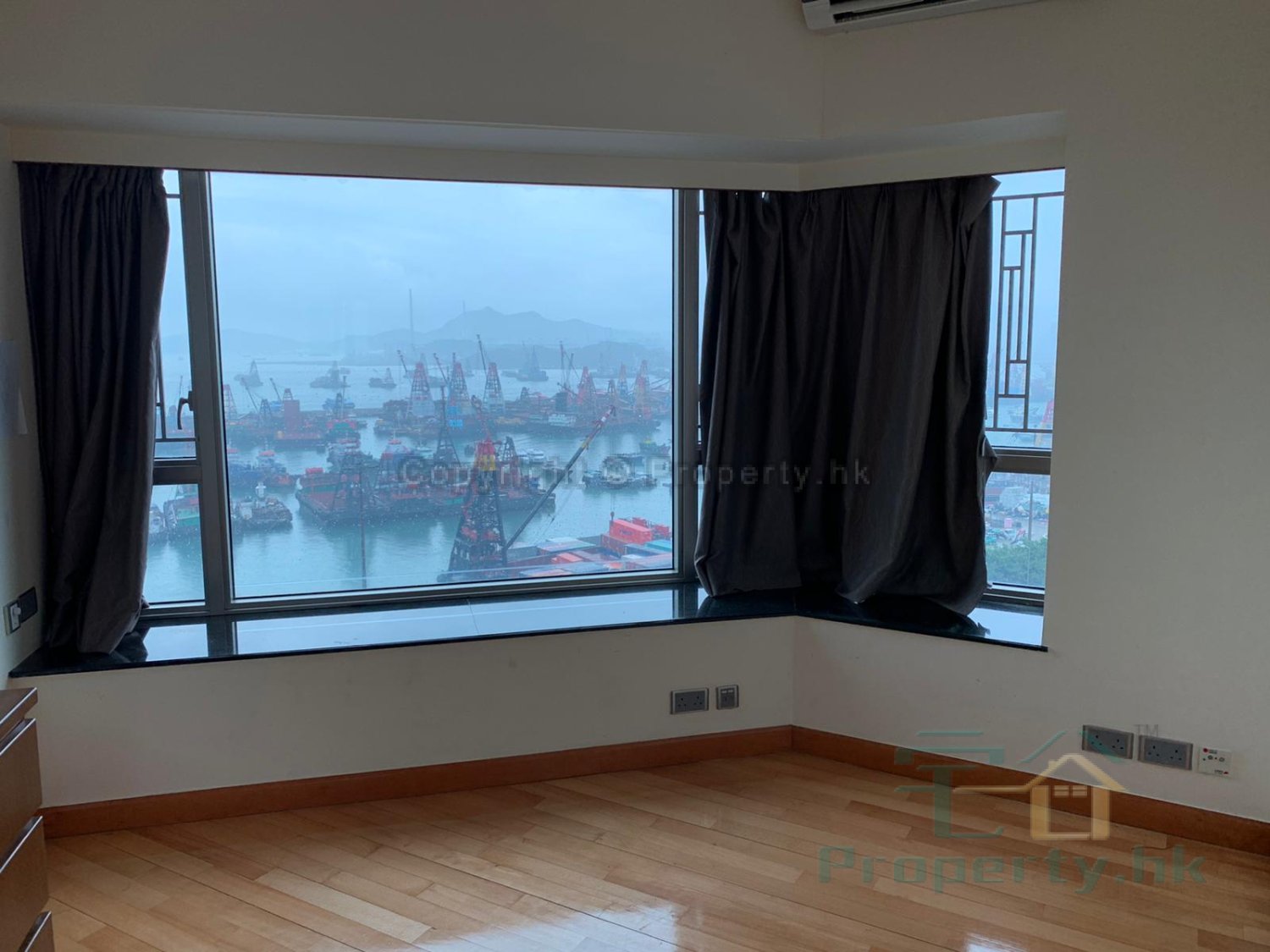 SORRENTO PH 02 TWR 01 Tsim Sha Tsui L C499585 For Buy