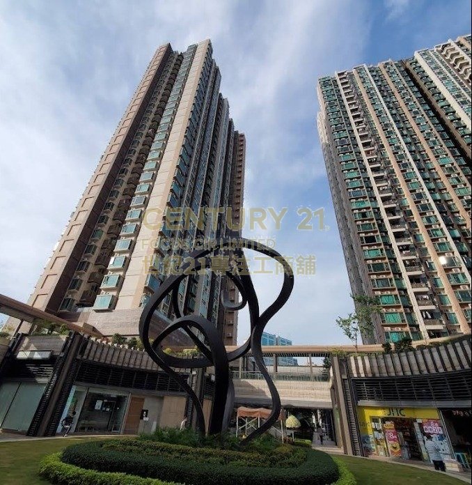 YUCCIE SQUARE Yuen Long K211961 For Buy
