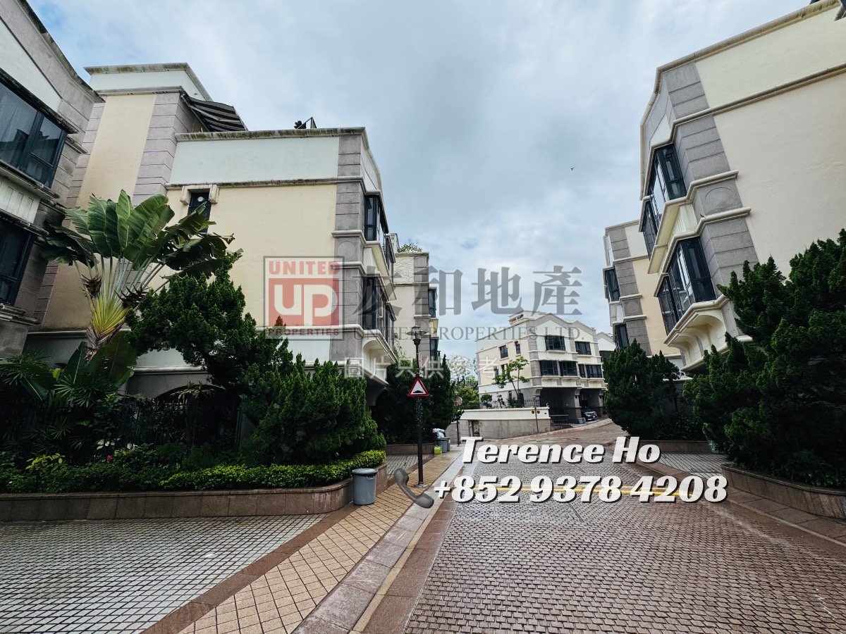 KING'S PARK HILL (HSE) Yau Ma Tei K126077 For Buy