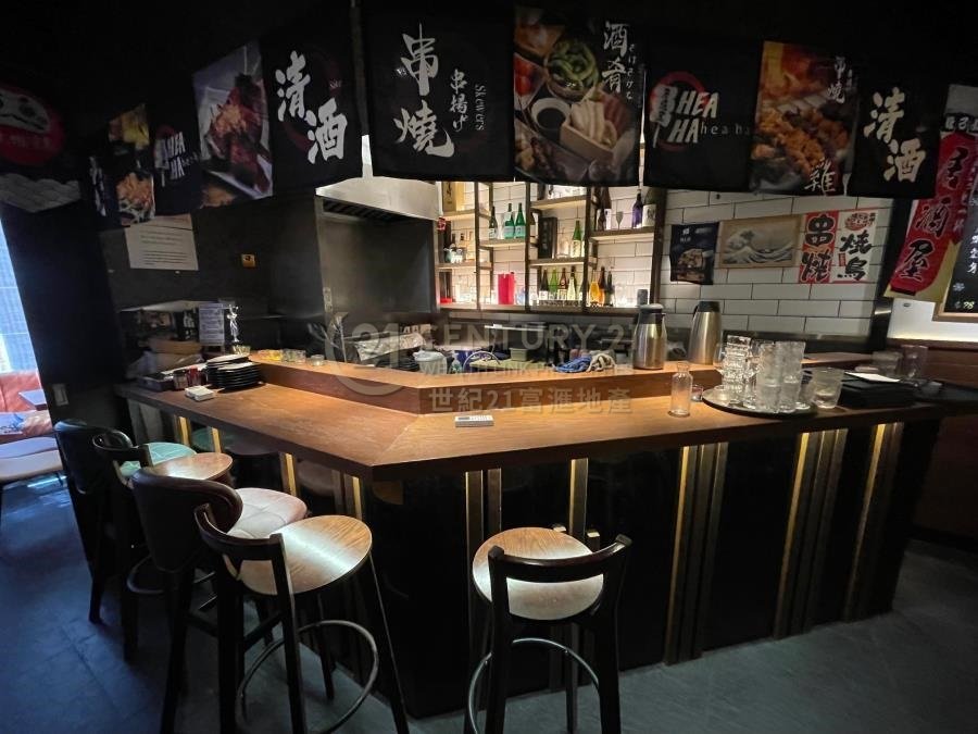 PRAT AVE 10 Tsim Sha Tsui 012700 For Buy