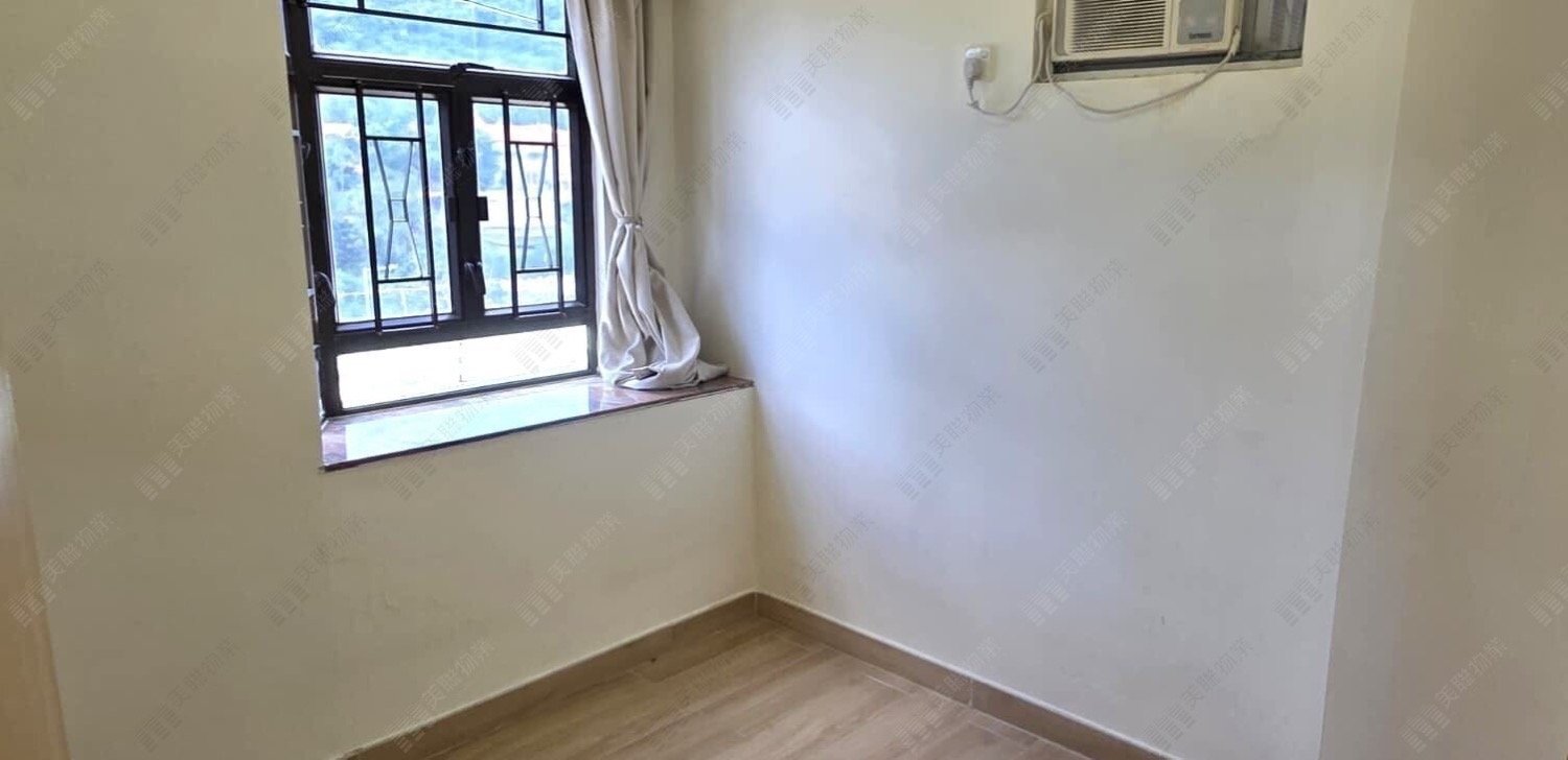 WAI WAH CTR BLK 01 Shatin L 1757198 For Buy