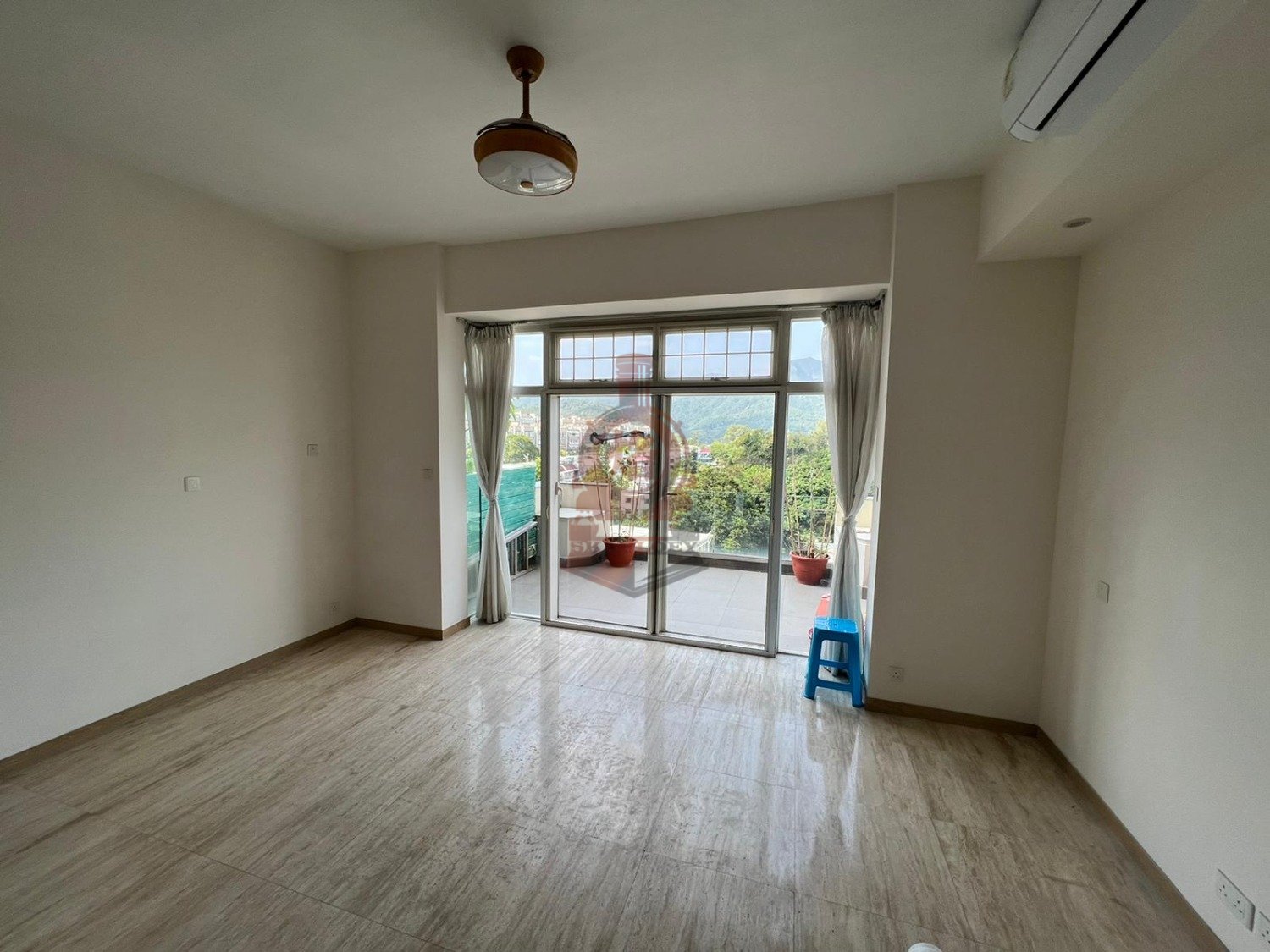 BEVERLY HILLS PH 01  Tai Po All 1689628 For Buy