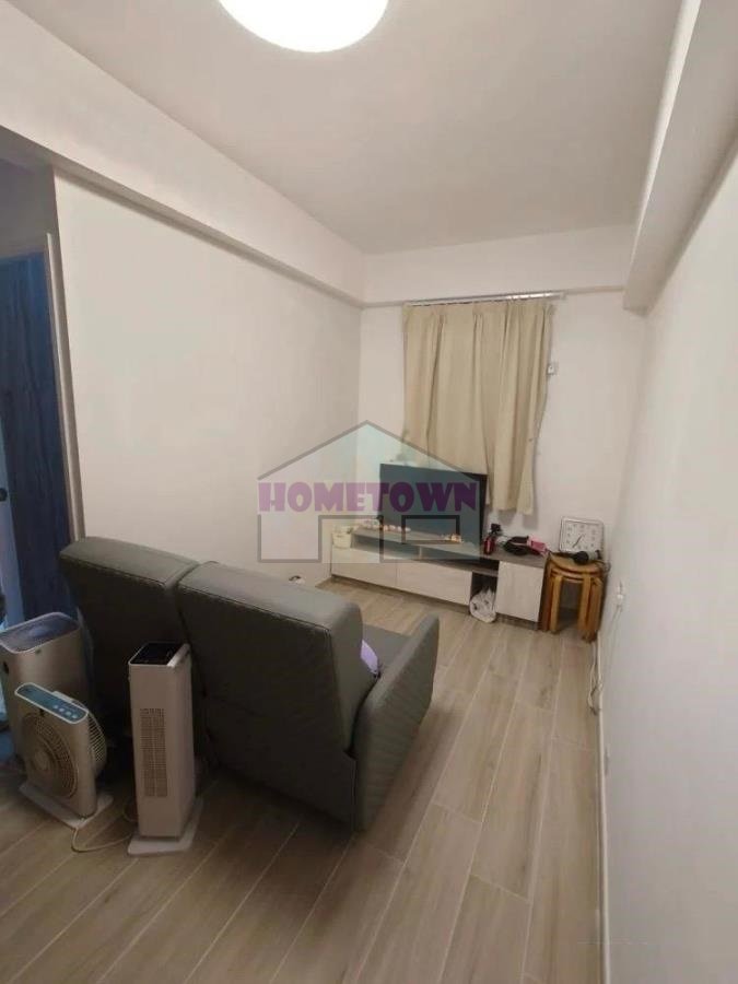 LAI ON BLDG Sai Ying Pun L 023556 For Buy