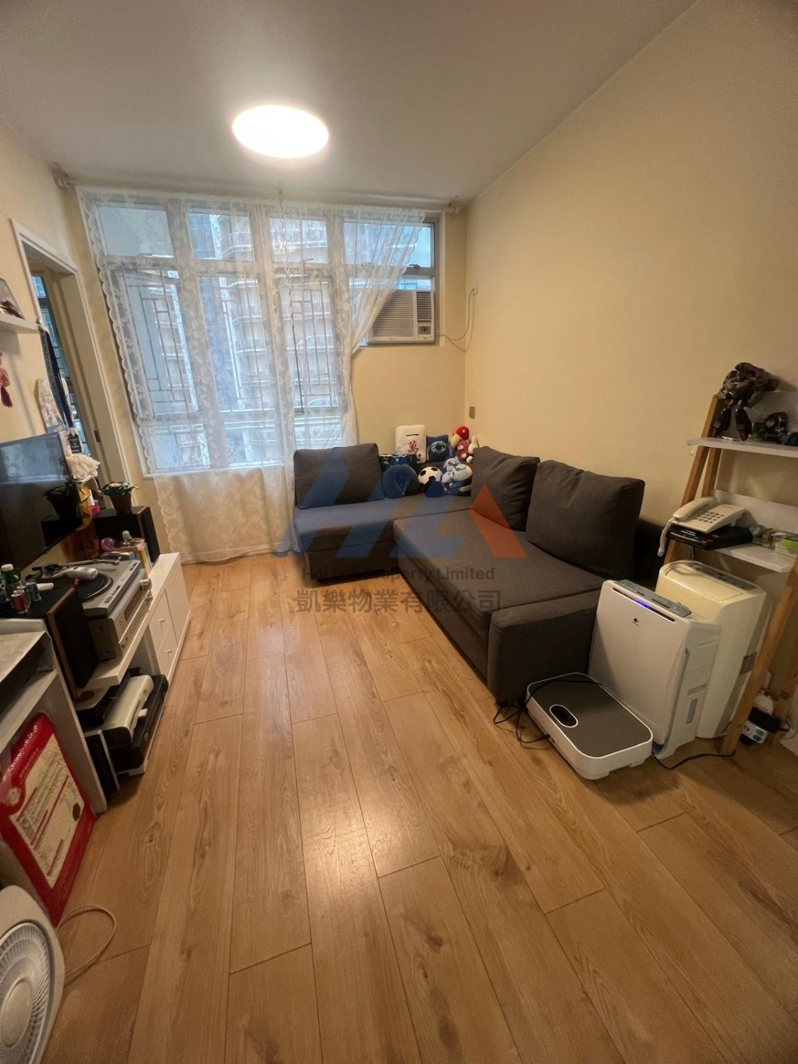 HOI LOK COURT BLK A HOI PIK HSE (HOS) Cheung Sha Wan M 000033 For Buy