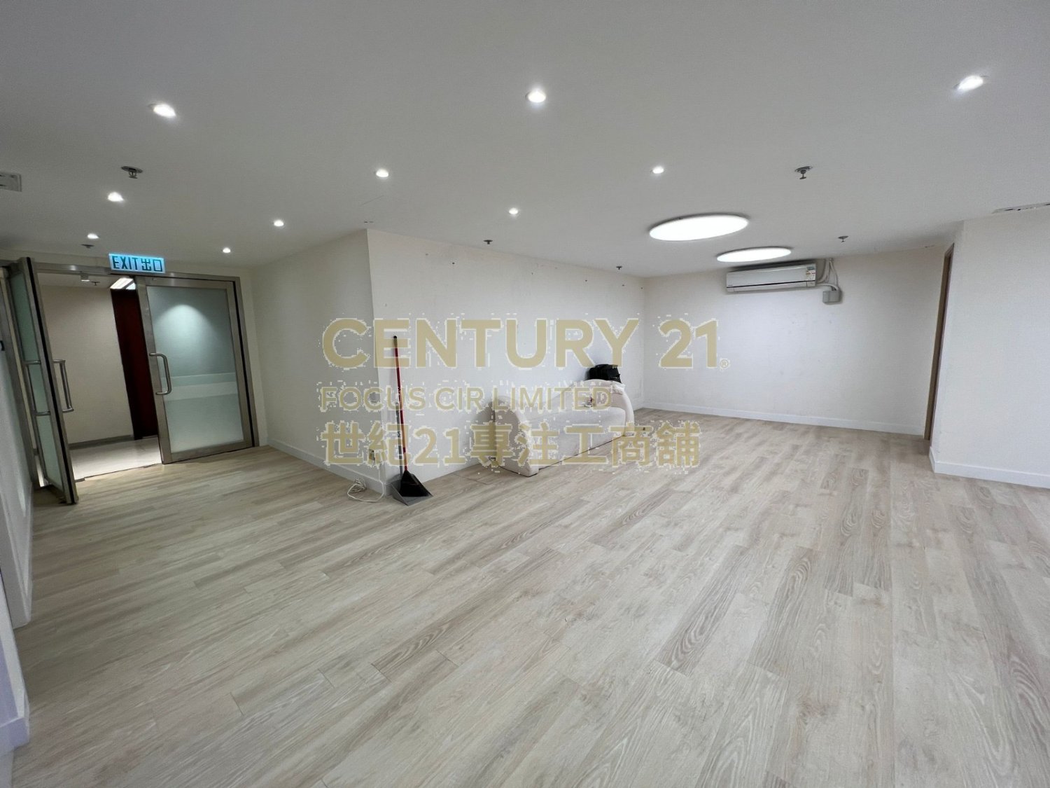 STAR HSE Tsim Sha Tsui M C127098 For Buy