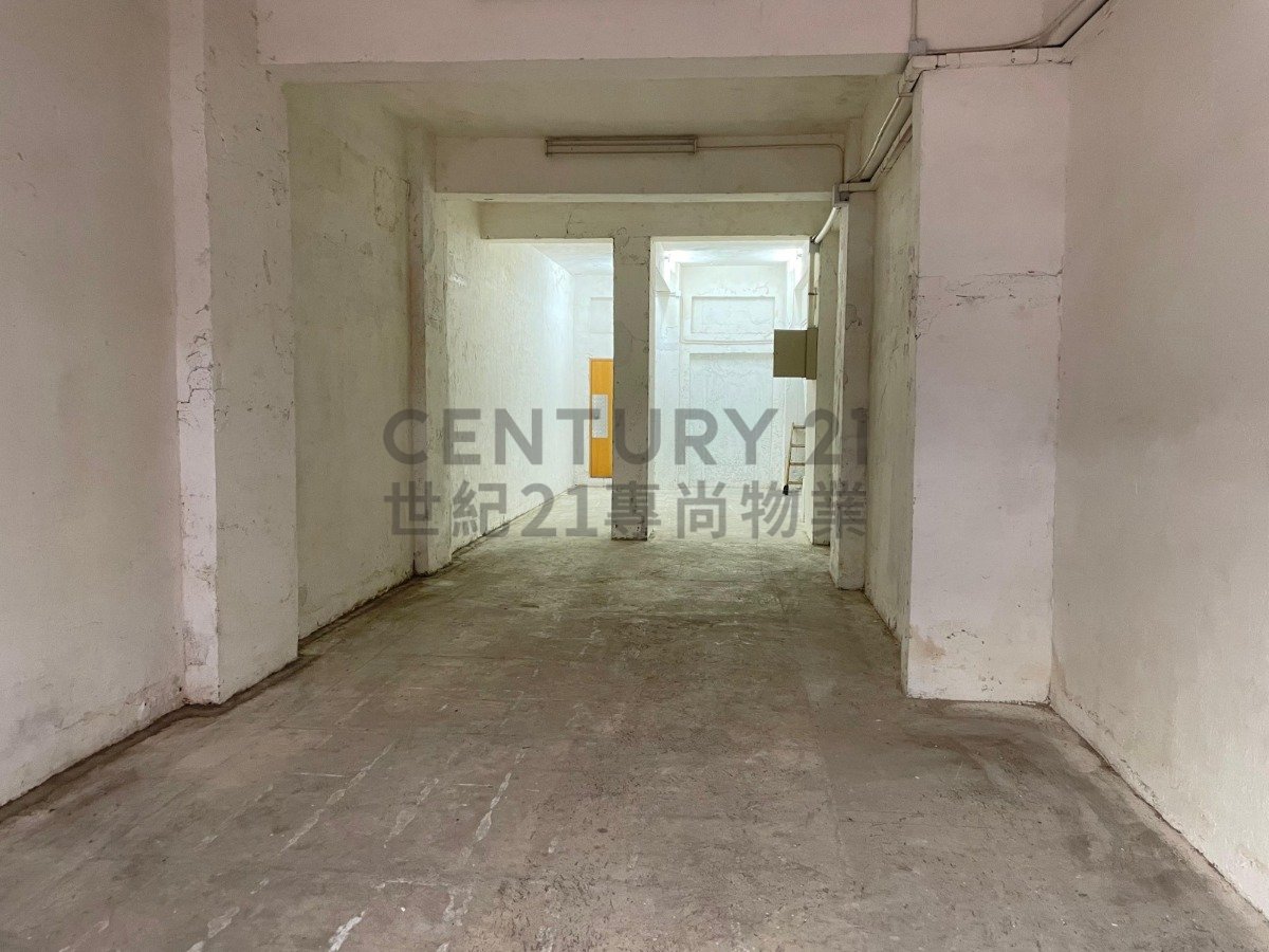 TSING FUNG ST 18-20 North Point C218350 For Buy