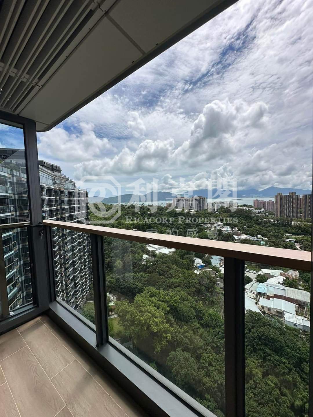 OMA OMA Tuen Mun 1695804 For Buy