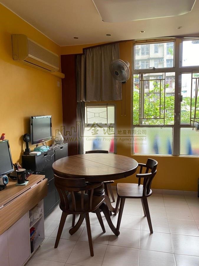TSZ OI COURT   Wong Tai Sin L W056858 For Buy