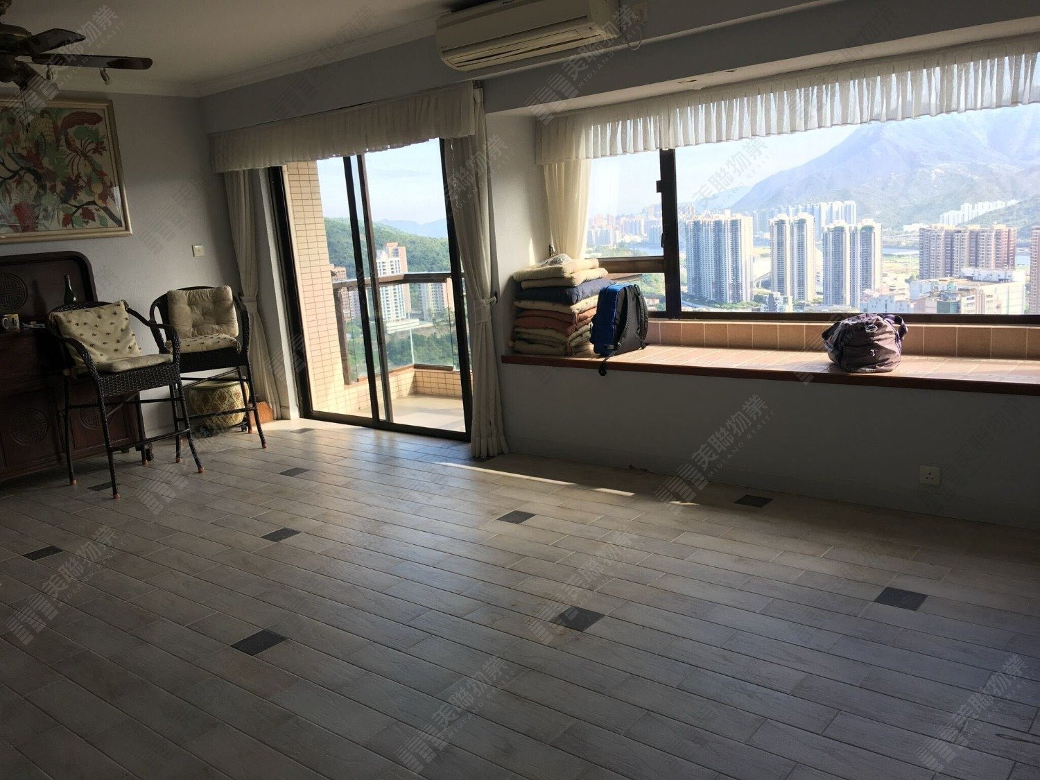 SHATIN 33 BLK 01 (ORIENTAL HTS) Shatin H 1743260 For Buy