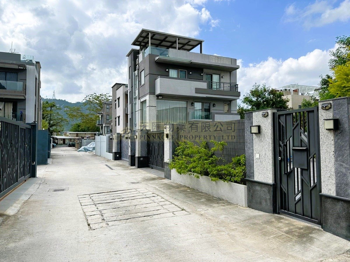 Yuen Long H 092441 For Buy
