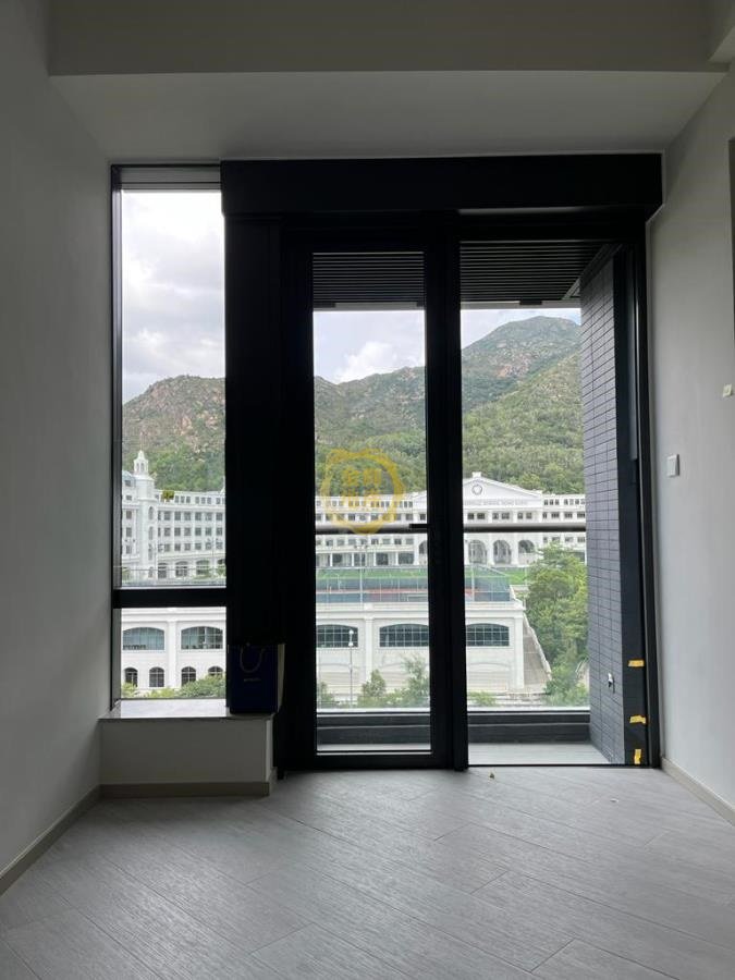 THE ROYALE SKYPOINT ROYALE Tuen Mun M T010832 For Buy