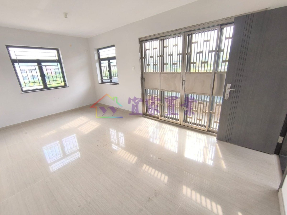 SHUNG CHING SAN TSUEN Yuen Long H 005373 For Buy