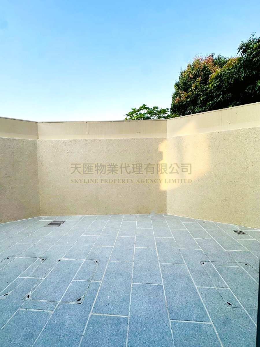 Yuen Long L 094118 For Buy