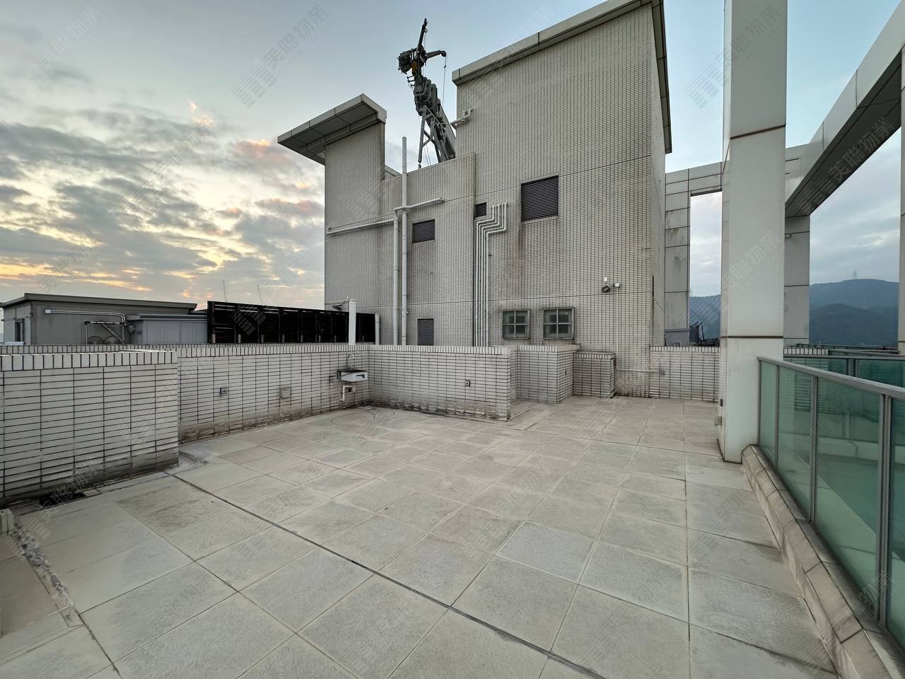THE RIVERPARK TWR 02 Shatin H 1724484 For Buy