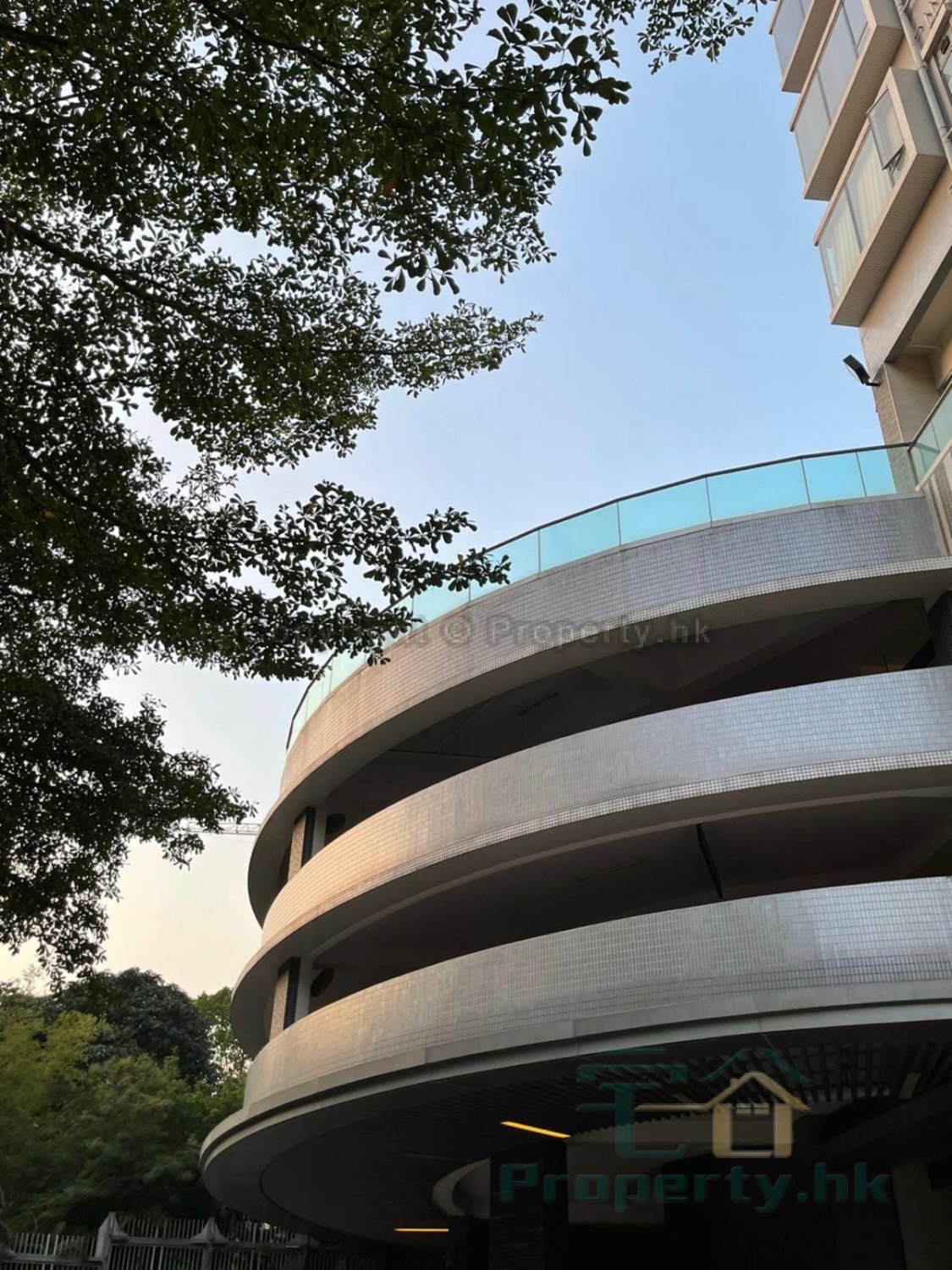 SOUTH CREST Tuen Mun L C505884 For Buy