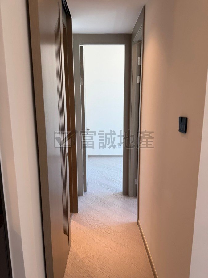 TWIN VICTORIA  Kai Tak G125572 For Buy