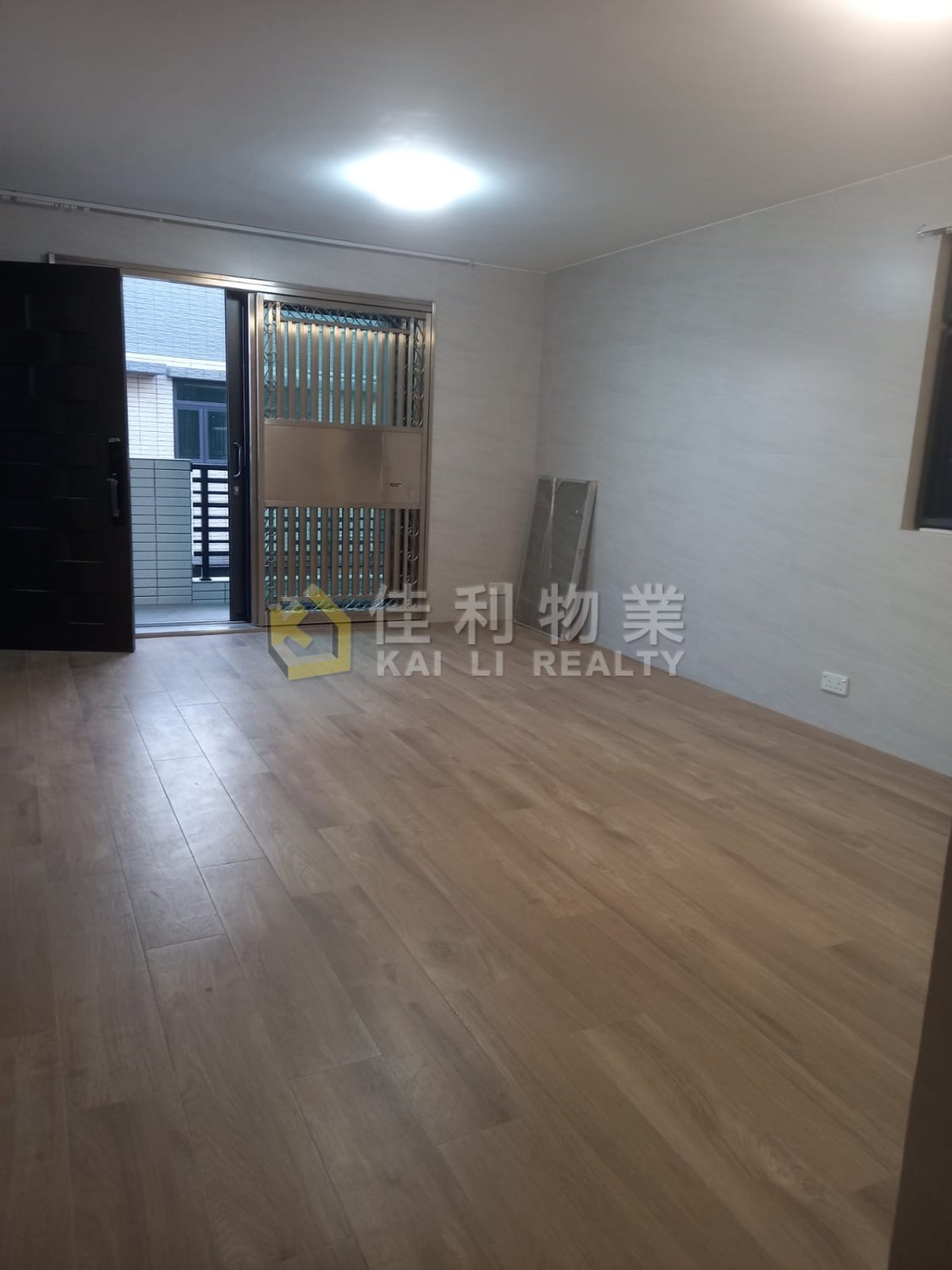 SHAN HA Yuen Long Y037479 For Buy