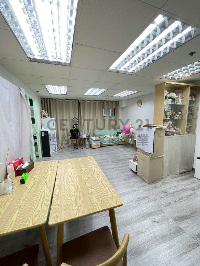 HUNG TAT IND BLDG Kwun Tong M C135134 For Buy
