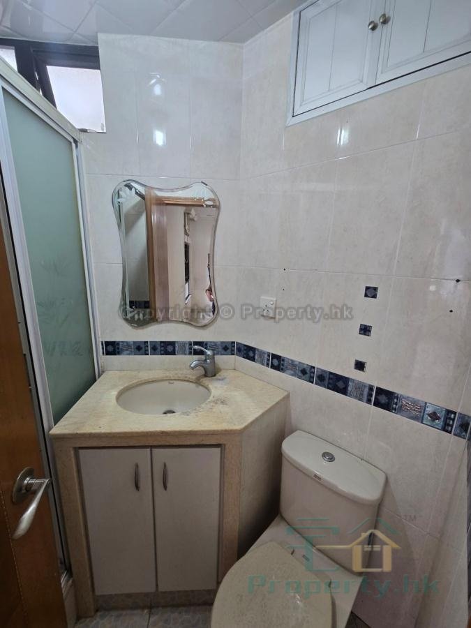 HIN KENG ESTATE BLK 08 HIN FU HSE Shatin H T031976 For Buy