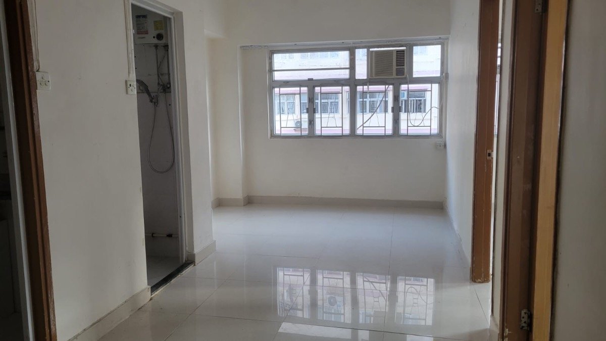 COSMOPOLITAN EST Tai Kok Tsui M 1739220 For Buy