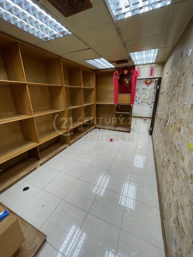 PENINSULA CTR Tsim Sha Tsui 012779 For Buy