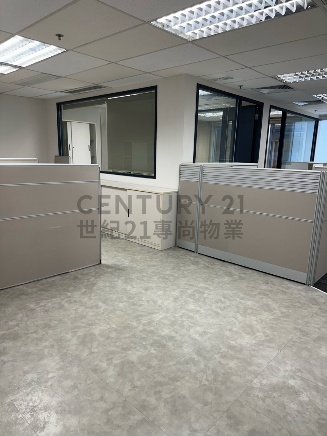 CHEVALIER COM CTR Kowloon Bay M C072054 For Buy