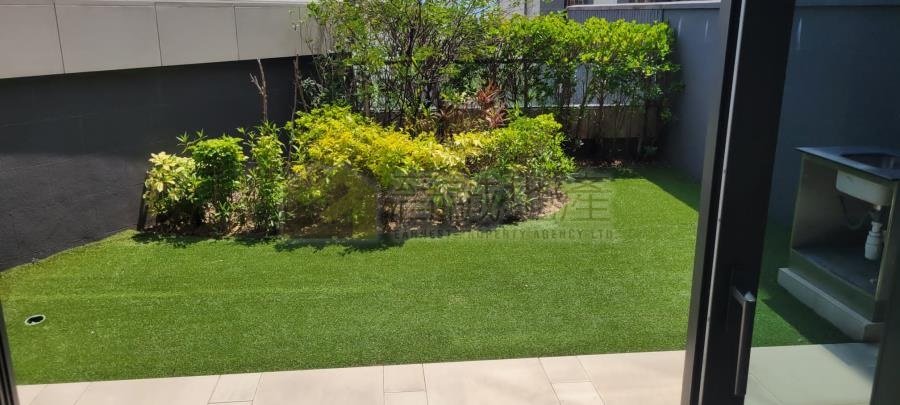 THE BLOOMSWAY THE HIGHLAND HSE Tuen Mun A060751 For Buy