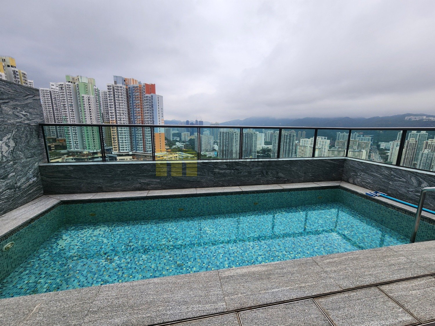 ST MICHEL PH 01 QUEEN TWR 02 Shatin H 1671754 For Buy