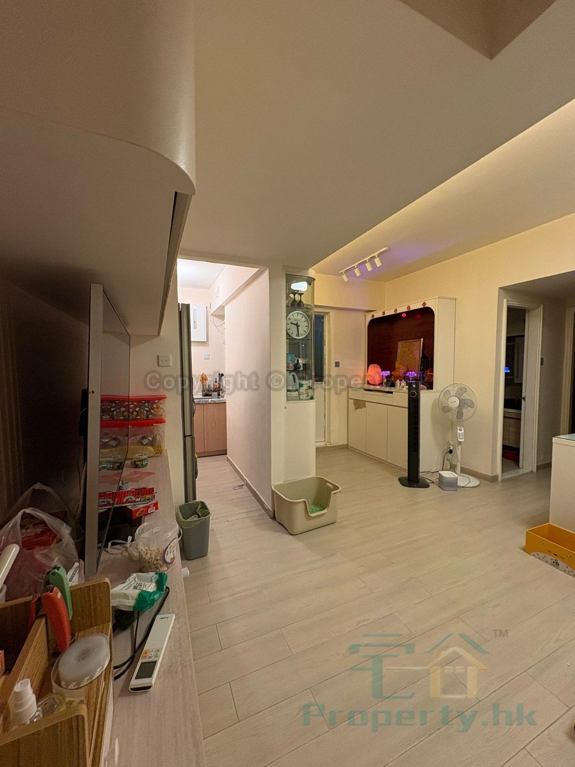 MAN ON HSE BLK B Wan Chai L 1704931 For Buy