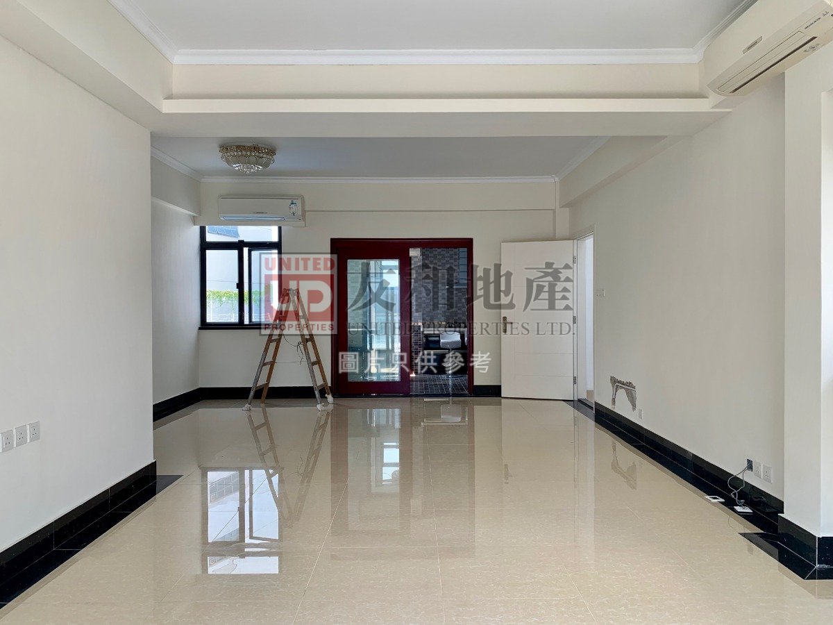 KENT MAN Kowloon Tong T148320 For Buy