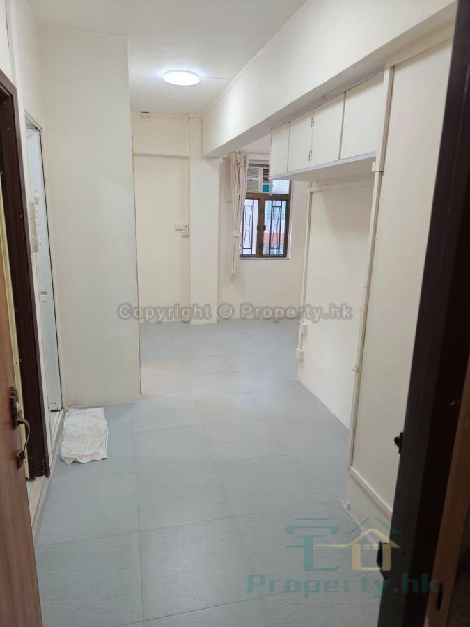 KO MONG BLDG Shau Kei Wan M S058211 For Buy