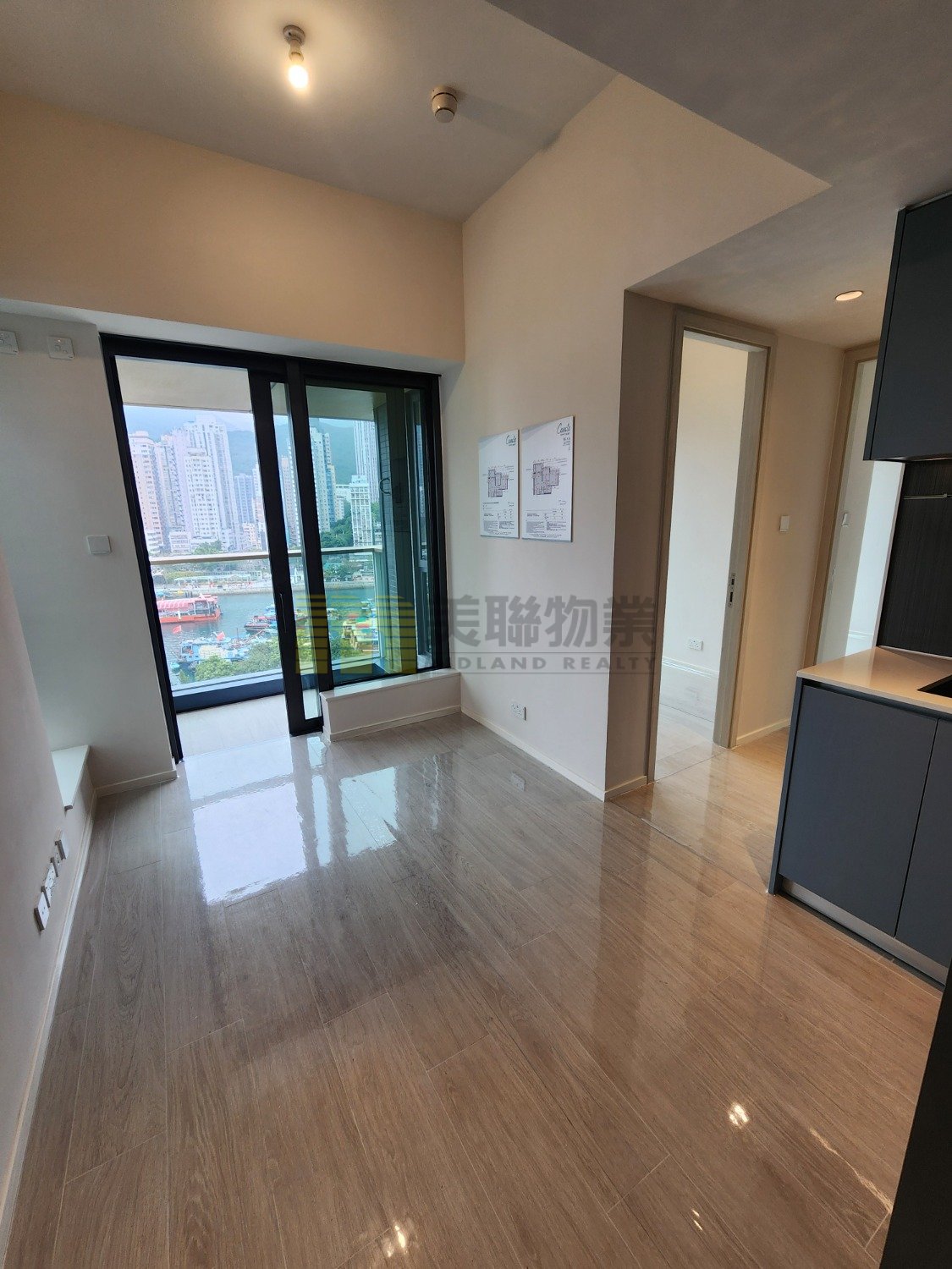 COASTO Aberdeen H 1660820 For Buy