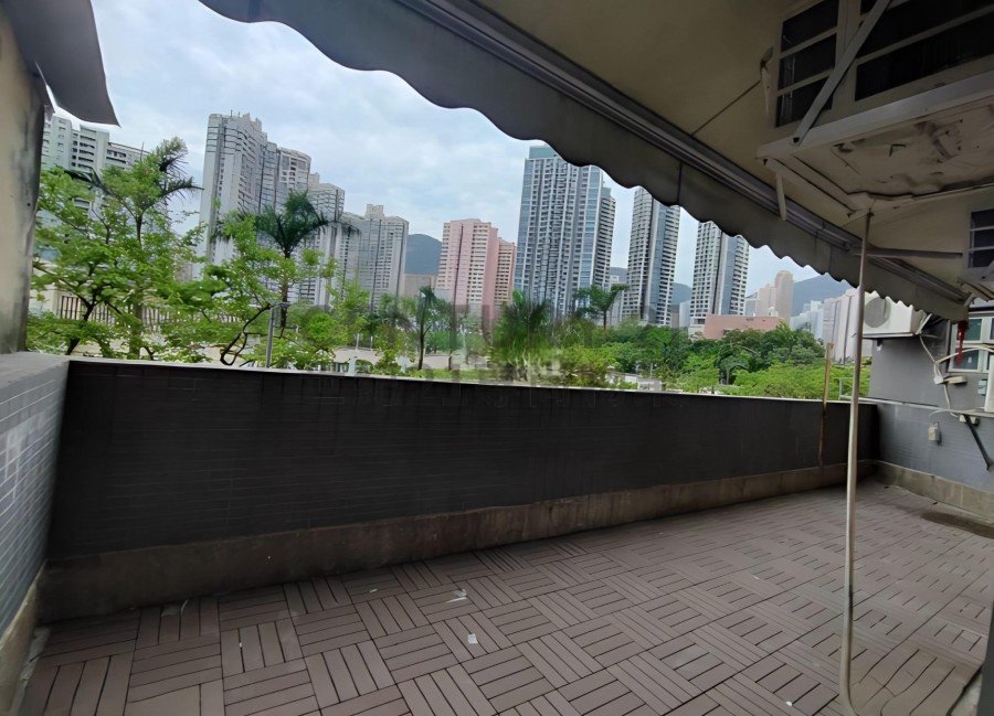 SUCCESS IND BLDG San Po Kong L C042203 For Buy